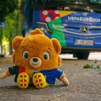 Maskottchen „Albärt“ ist bereit für die Euro 