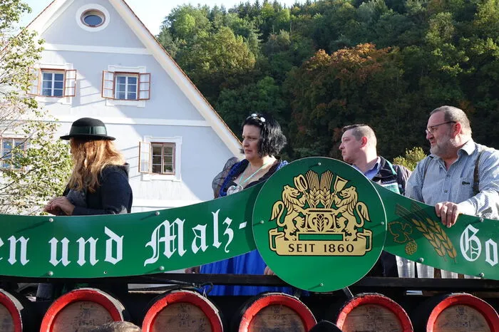 Klicken Sie sich durch weitere Fotos! 