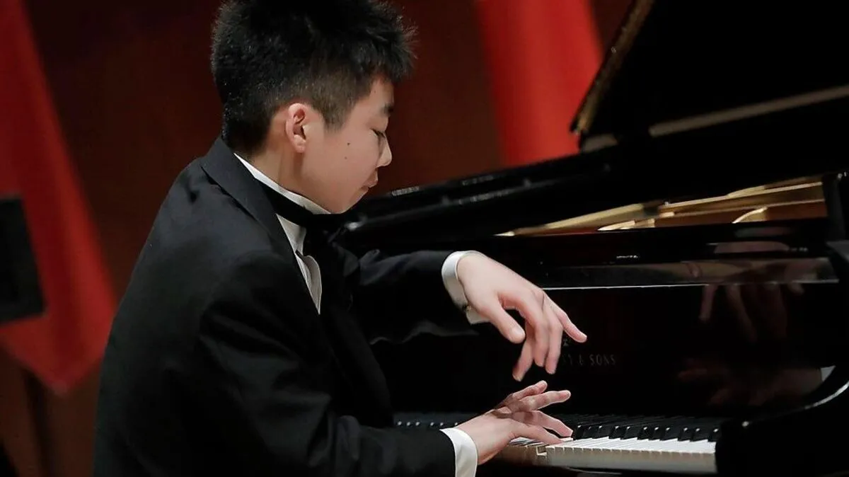 Der japanische Pianist Shunta Morimoto mit 15 der „älteste" der "Kleinen Prinzen", die einen eigenen Abend bestreiten