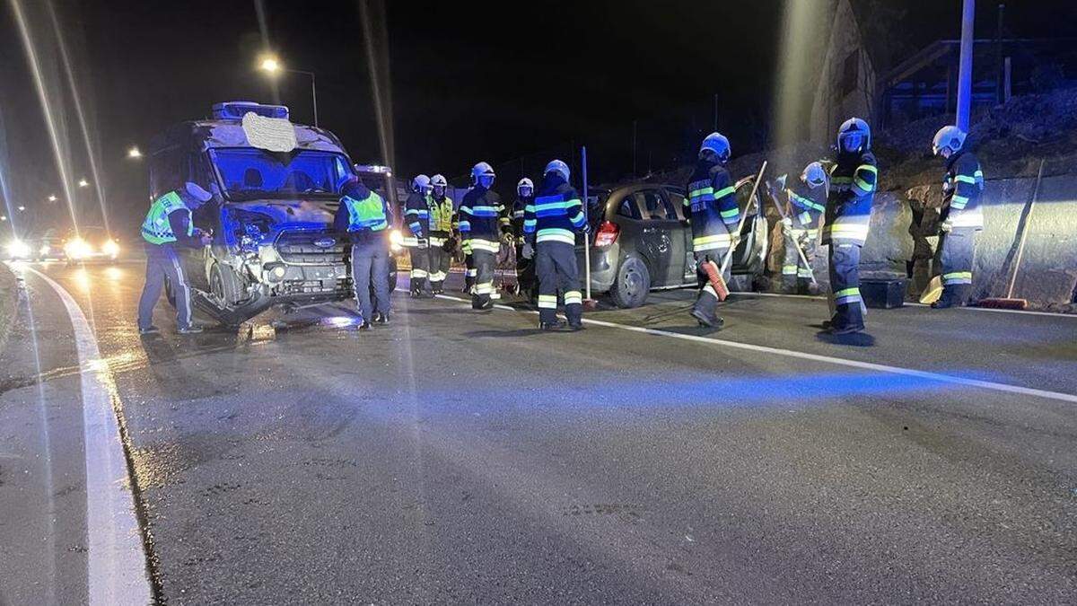 Mittwochabend kam es in Gamling bei Gleisdorf zu einem Auffahrunfall 