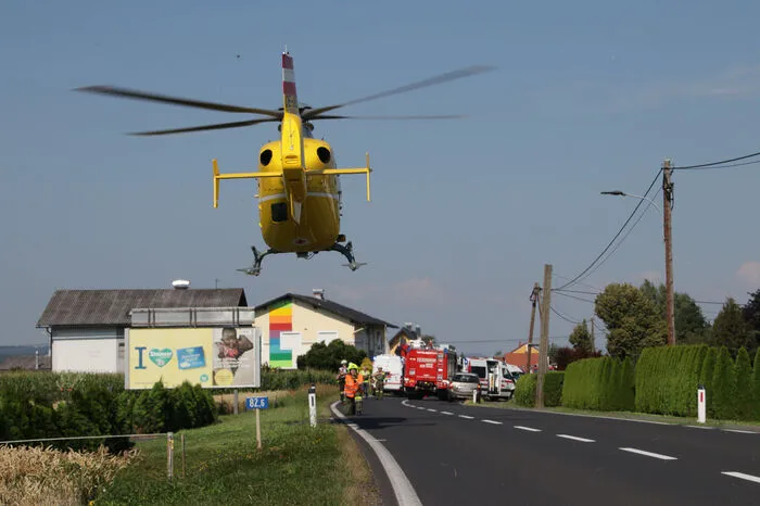 ... und wurde mit dem Rettungshubschrauber C12 ins Spital geflogen.
