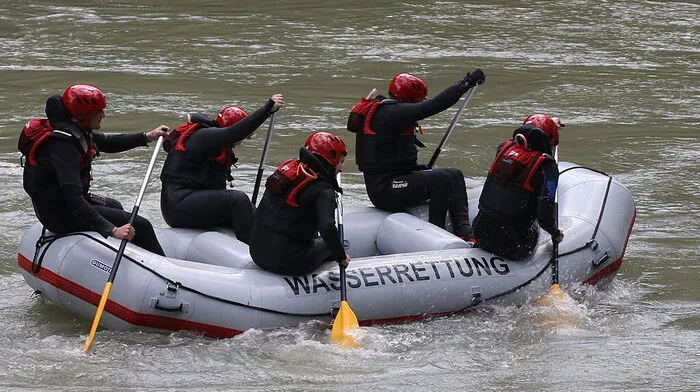 Die Mitglieder der Wasserrettung sind speziell für Einsätze im Wildwasser und in Fließgewässern ausgebildet