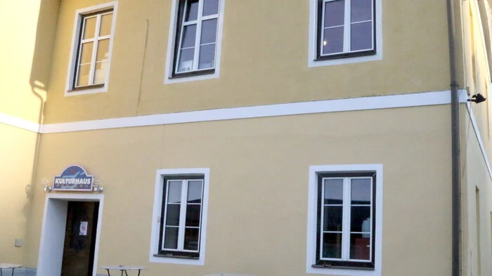 Gleich an zwei Tagen luden die "Projern Gospel Singers" zum Indoor-S(t)ingelschießen in die Alte Schule nach Projern. 