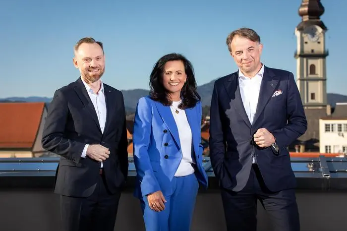 Kärntner Sparkasse-Vorstände (v.l.) Michael Koren, Ulrike Resei, Siegfried Huber: „Marktanteil in Slowenien steigern“