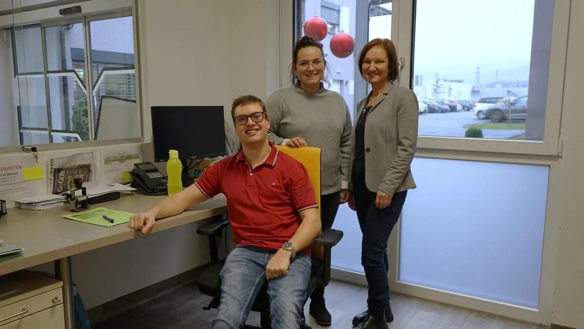Matthias Hermann, Heimleiterin Julia Klaunzer und Office-Managerin Gabi Ofner