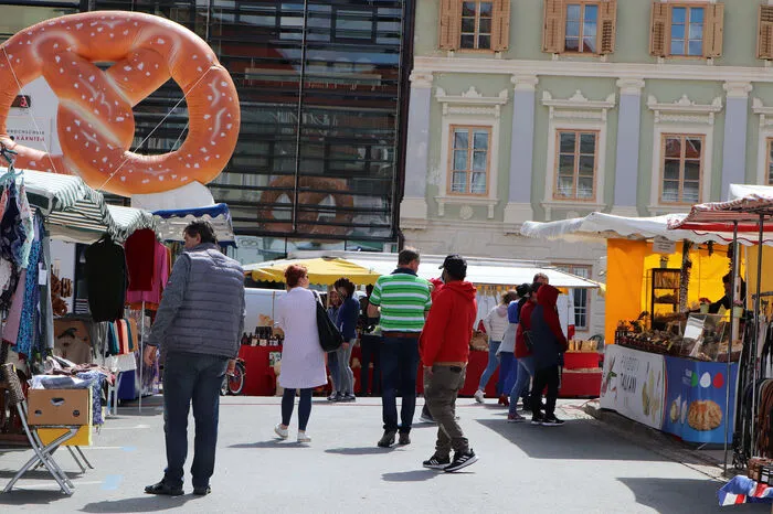 Der Krämermarkt war am Sonntag bereits sehr gut besucht.Und am Montag, dem 4. Mai, ist der Markt noch von 9 bis 18 Uhr geöffnet.