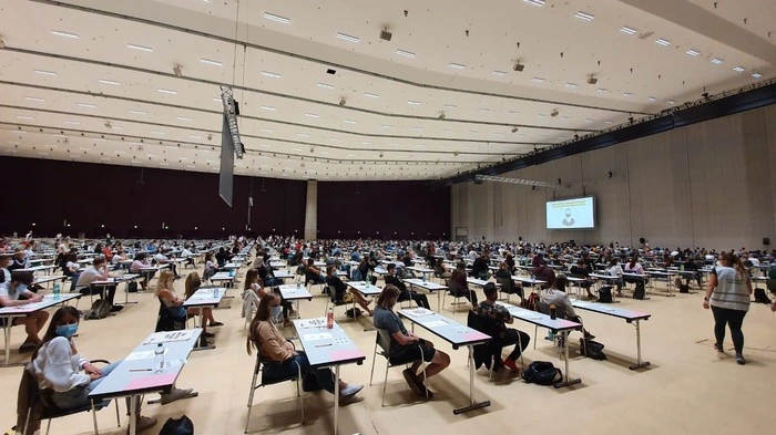 Die volle Stadthalle am Dienstag