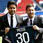 Nasser Al-Khelaifi und Lionel Messi 