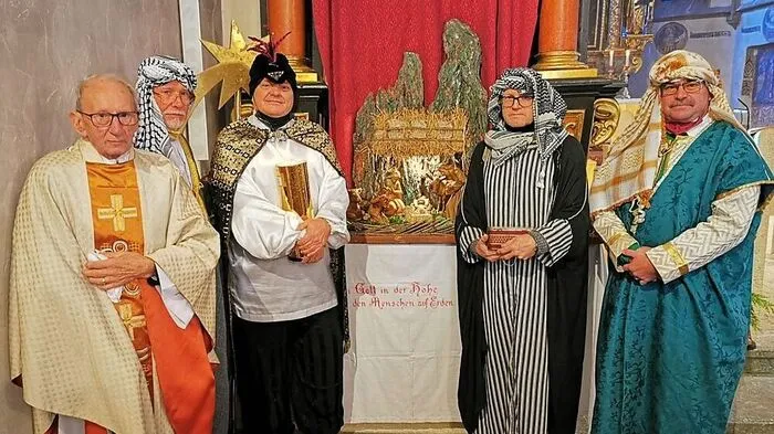 Das Männerquartett St. Magdalena stellt sich auch als "Sternsinger" rund um die Jahreswende immer wieder in den Dienst der guten Sache