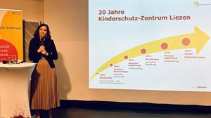 Sandra Zettl, Leiterin des Kinderschutz-Zentrums Liezen, präsentierte die Geschichte der Beratungsstelle