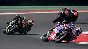 Jorge Martin vor den beiden VR46-Ducatis