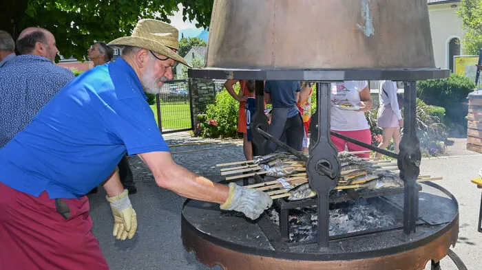 Unzählige Gäste erfreuten sich an den heimischen Fischspezialitäten