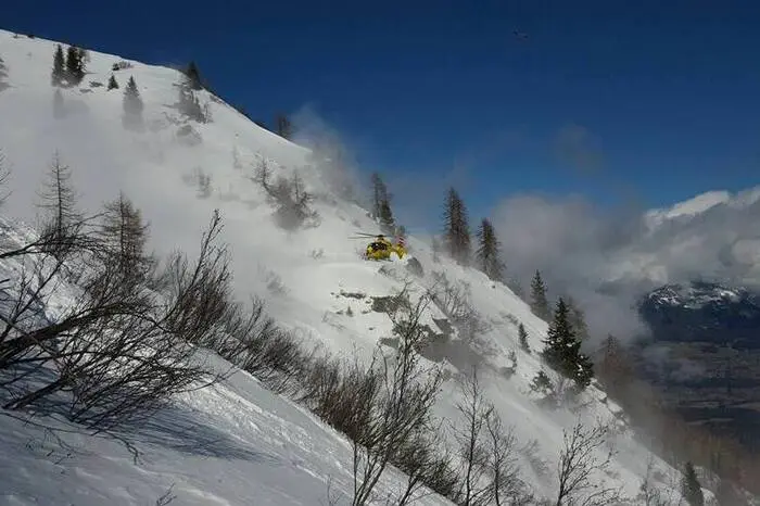 Unterstützung durch den Notarzthubschrauber Alpin 1