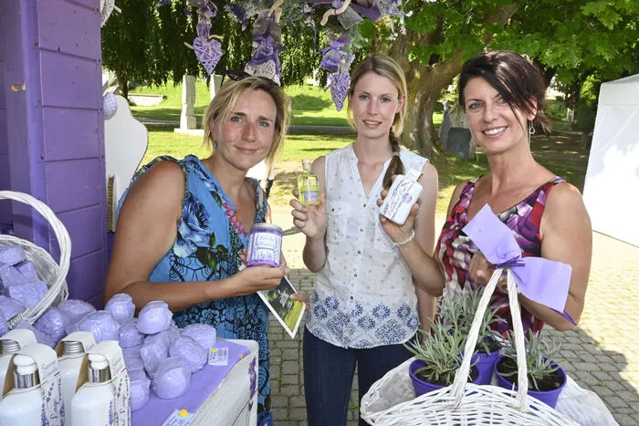 Veranstalterin Katja Thoss (Altamarea Eventi) mit Katrin Feistritzer und Claudia Striednig von Tourismusverband Millstatt (von links).