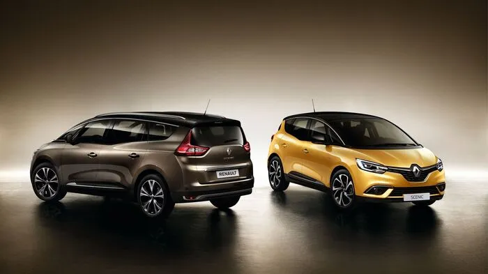 Auf dem Genfer Autosalon im März haben die Franzosen die nächste Auflage des Renault Scénic ins Rampenlicht gestellt. Der Kompaktvan geht in die vierte Generation und trägt jetzt das neue Markengesicht mit dem großen Rhombus zur Schau.