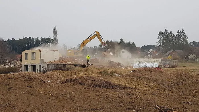 Auf diesem Areal in Söding-St. Johann findet demnächst der Baustart für eine Hofer-Filiale statt