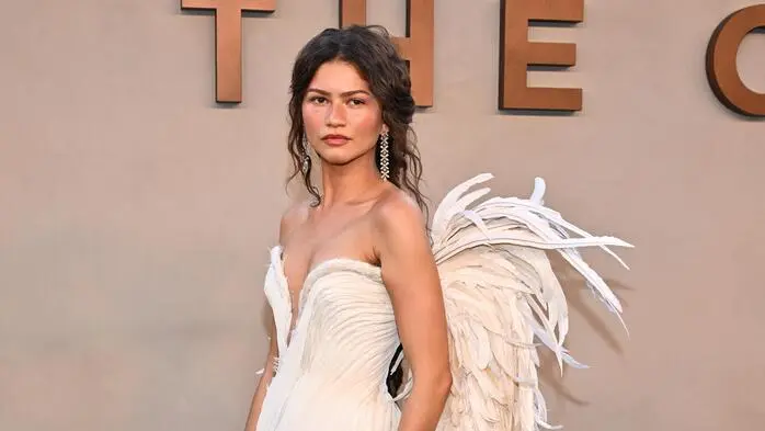 Zendaya trägt genau das, was zu ihren Filmen passt