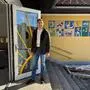 Bürgermeister Lukas Vogl vor dem alten Kindergarten