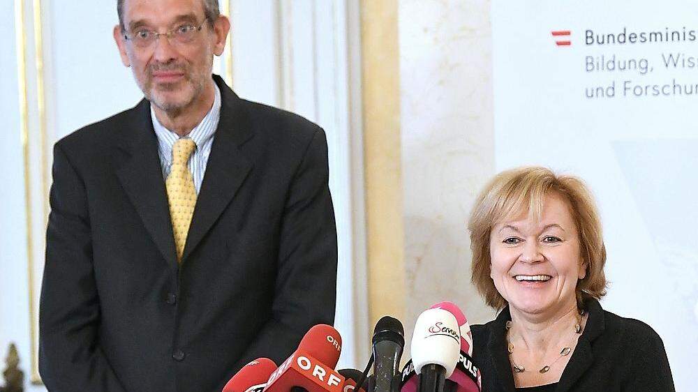 Ein Bild aus Tagen, als noch Einigkeit herrschte: Bildungsminister Heinz Faßmann (ÖVP) und Pädagogin Susanne Wiesinger