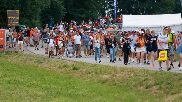 Freitagabend machten sich Tausende auf den Weg zum Festivalgelände, wo ausgelassen gefeiert wurde