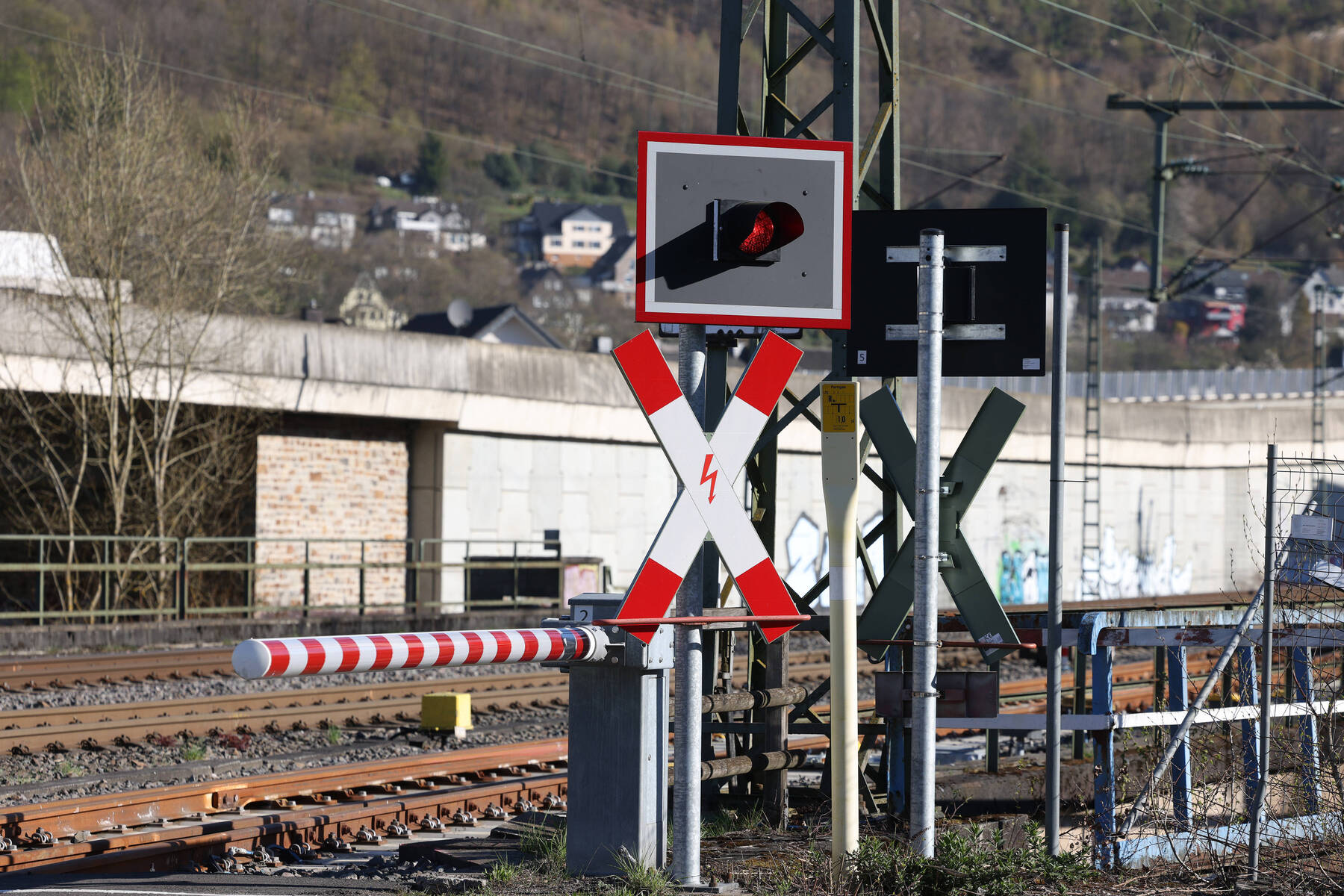 Zugunglück am Bodensee: Vierjährige mit Laufrad bei Bahnübergang