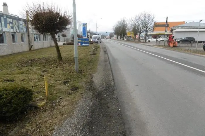 In diesem Bereich stieß der Lenker in das Auto eines anderen Verkehrsteilnehmers.