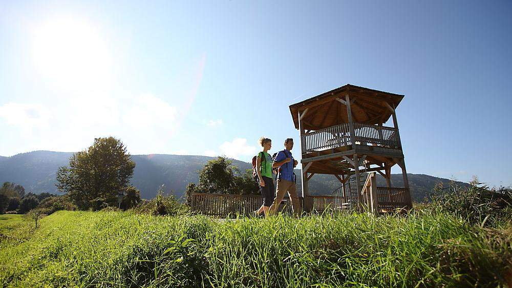 Der Slow Trail durch das Bleistätter Moor entlang des Ossiacher Sees ist bei den Gästen beliebt 