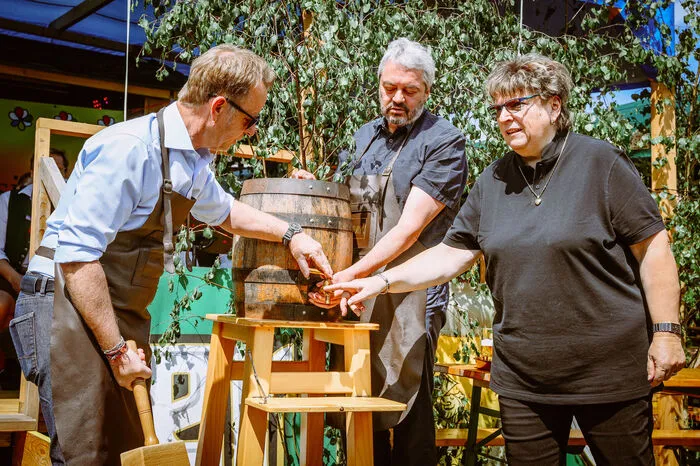 Das bereits traditionelle uns sehr beliebte Fest wurde durch den Bieranstich von Bürgermeister Mario Abl und Vizebürgermeister Alfred Lackner eröffnet.