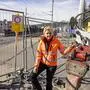 Sandra Wassermann trägt bei Außenterminen häufig eine orange Jacke