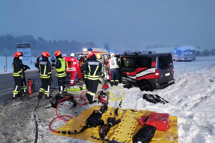 Ein Schwerverletzter bei Unfall auf Höhe Gröbming Ost