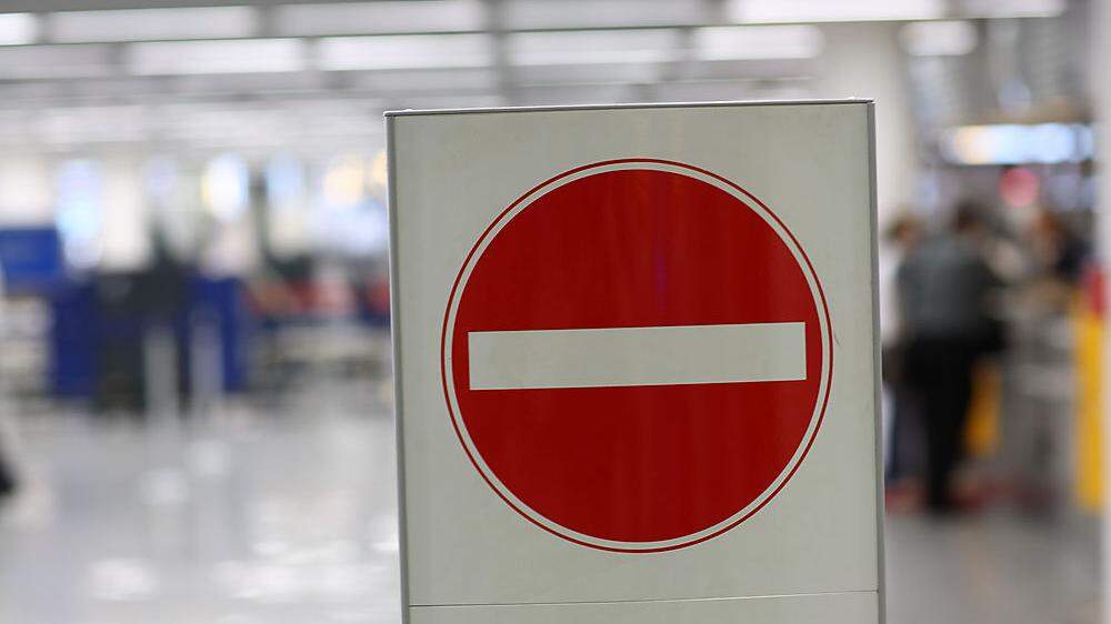 Immer mehr Länder verhängen Einreiseverbote. Was tun mit gebuchten Flugtickets?