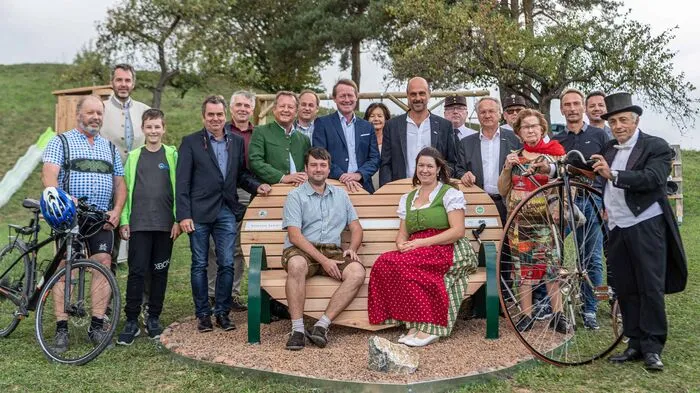 Übergabe der Steiermark-Herzbank am Manichberg