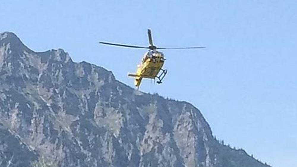 Der Notarzthubschrauber C15 holte den Bergsteiger vom Pfaffenstein