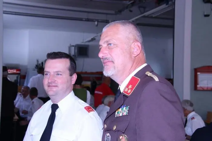 Am Sonntag startete der Frühschoppen. HBI Siegfried Arbesleitner und OBI Florian Schirgi waren ob des großen Besucherandrangs sehr zufrieden.