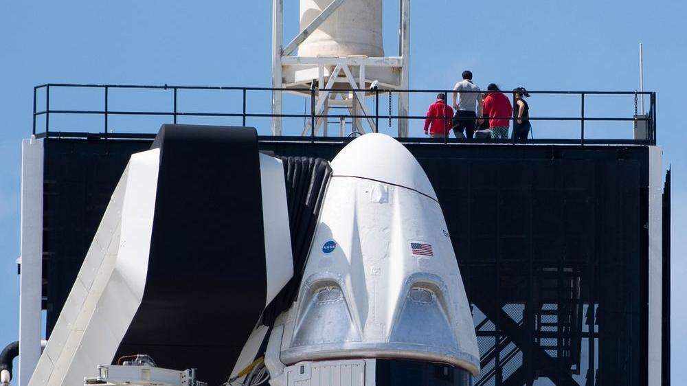 SpaceX will Touristen so tief in den Weltraum bringen wie nie zuvor