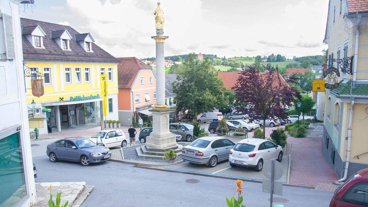 Die Belebung des Marktplatzes von Pischelsdorf haben fast alle Parteien auf ihrer Agenda