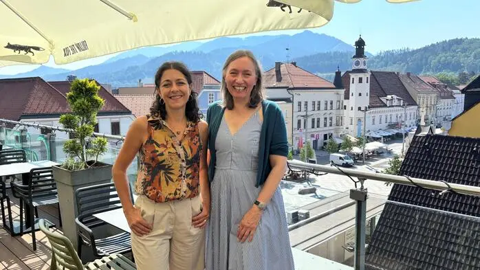 Landtagsabgeordnete Sandra Krautwaschl und Gemeinderätin Susanne Sinz von den Grünen