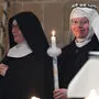 Schwester Maria Pia (rechts) bei ihrer Einkleidung in der Klosterkirche Reutberg