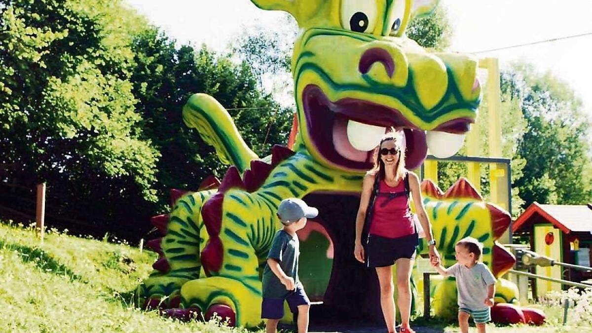 In Kärnten gibt es für Kinder jede Menge zu erleben - zum Beispiel den Erlebnisweg Drachenmeile