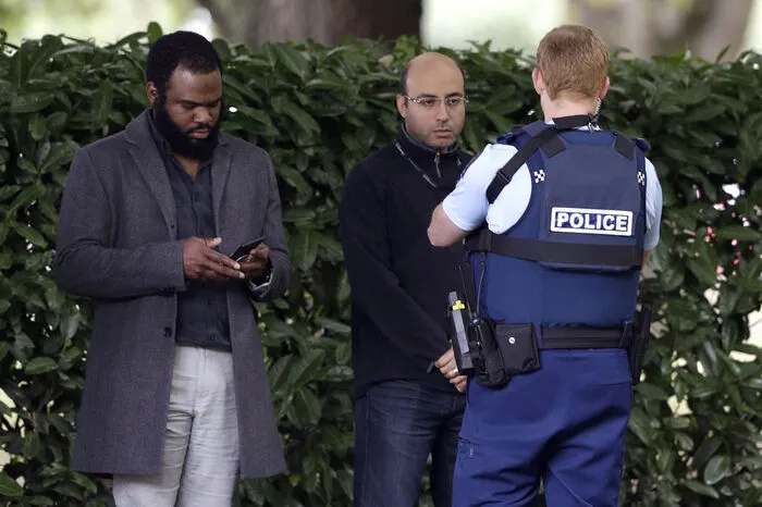 Sie sollen laut offiziellen Angaben auf keiner Terrorverdächtigenliste geführt worden sein.