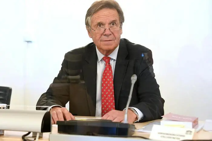 „Ich glaube fast, es werden sich viele nicht erinnern können.“ - Der erfahrene Verfahrensrichter Wolfgang Pöschl erwartet nach dem Kurz-Urteil vergessliche Zeugen in den Untersuchungsausschüssen.