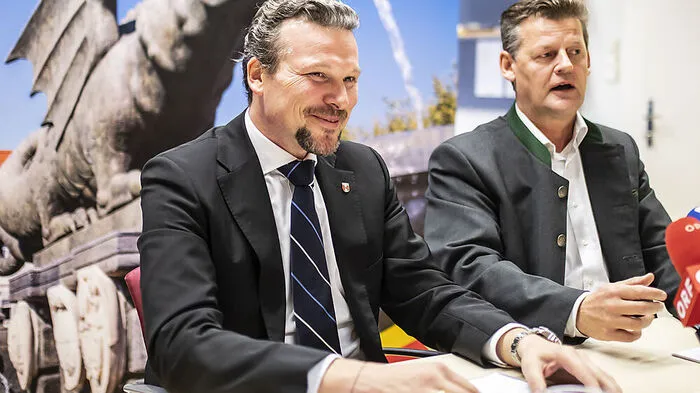Wolfgang Germ (links) und Christian Scheider Donnerstagvormittag bei der Pressekonferenz