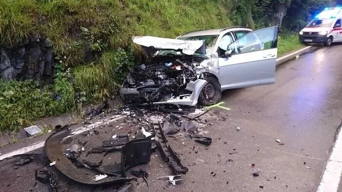An den Autos entstand Totalschaden