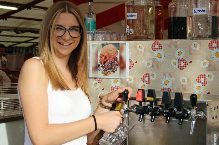 Klicken Sie sich durch die Fotos!