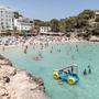 Der Strand Cala Santanyi auf der Insel Mallorca erwartet heuer viele Besucher