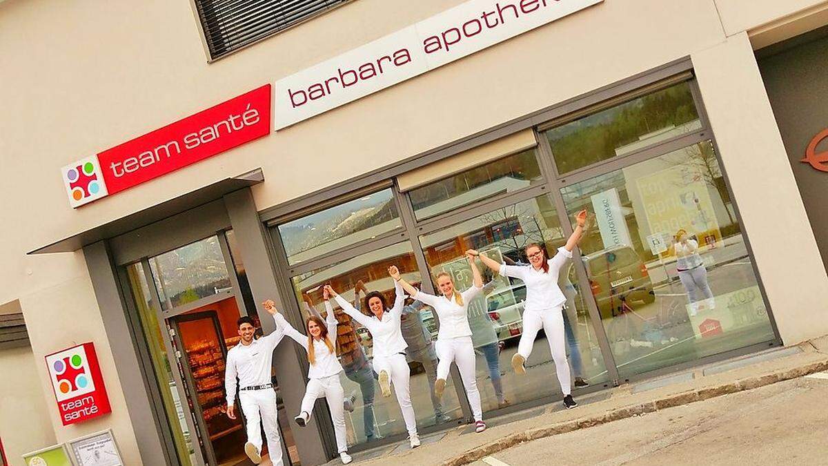 Das Team der Barbara Apotheke in Wolfsberg hat allen Grund zum Feiern 