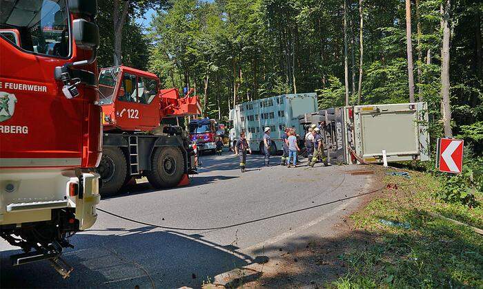 Feuerwehren halfen tatkräftig mit