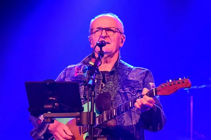 Pink Floyd und die Doors, beide wurden vor 60 Jahren gegründet, bekamen in einem virtuos performten Block ihre Würdigung und auch Ozzy Osbourne kam posthum zu Ehren.