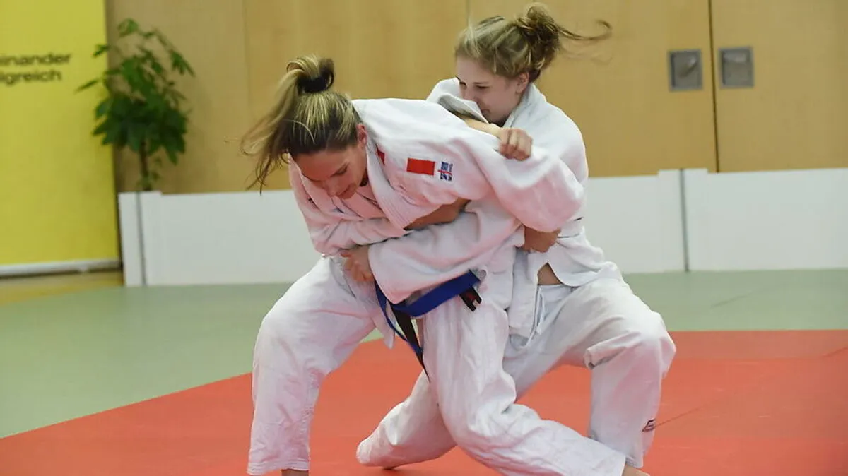Tanja Lippitz (vorne, Judoclub Wolfsberg) besiegte im Finale bis 63 Kilo die Bleiburgerin Barbara Neibersch
