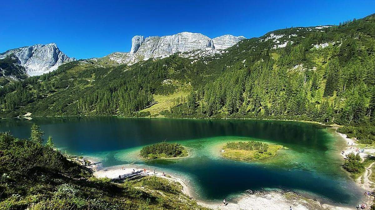 Idyllisch: der Steirersee auf der Tauplitz